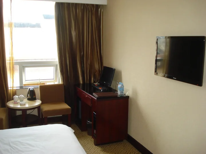 Чжухай: Zhuhai Golden Fortune Hotel