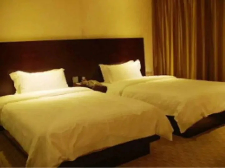 Чжухай: Zhuhai Golden Fortune Hotel