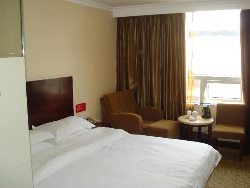 Чжухай: Zhuhai Golden Fortune Hotel