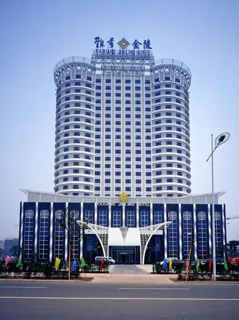 Лоян: Yaxiang Jinling Palace