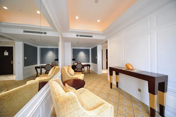 Шанхай: Grand Central Hotel Shanghai