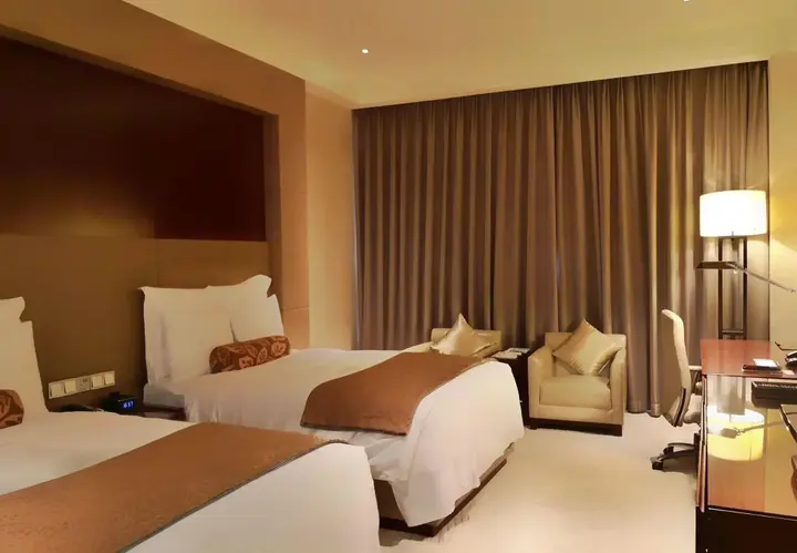 Тяньцзинь: Renaissance Tianjin Lakeview Hotel