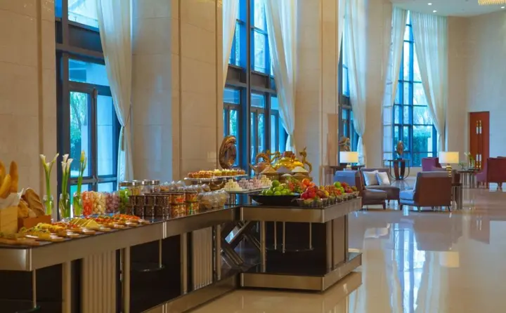 Тяньцзинь: Renaissance Tianjin Lakeview Hotel