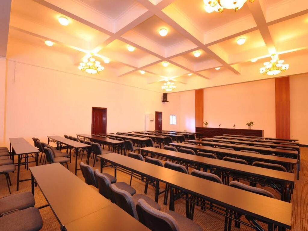 Бэйхай: Beihai Zelin Hotel