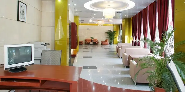 Наньнин: Nanning Zelin Hotel