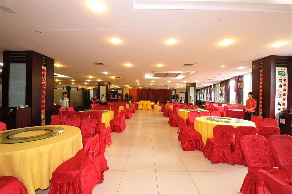 Наньнин: Nanning Zelin Hotel