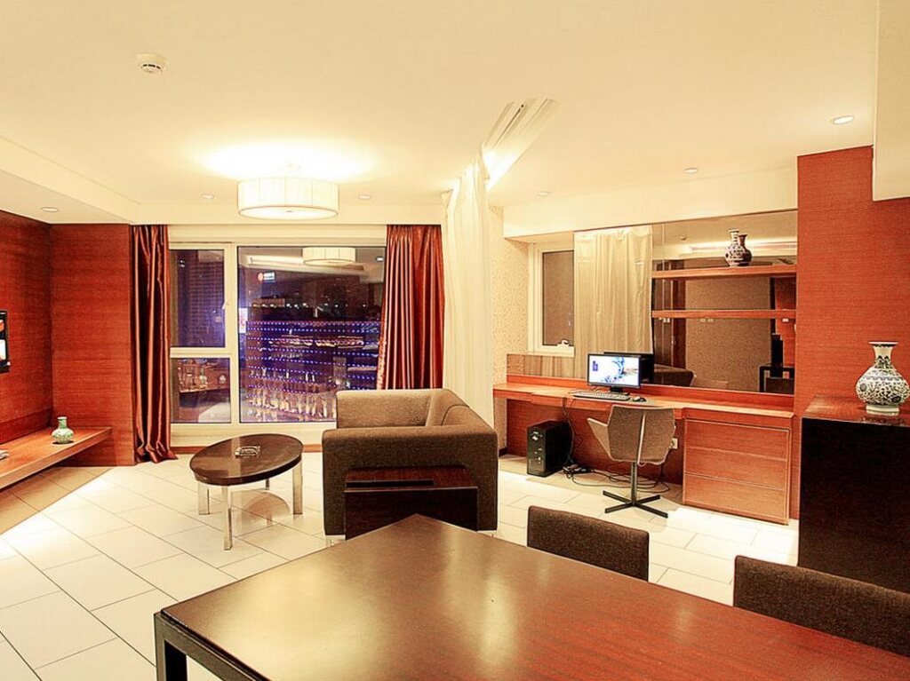 Далянь: Dalian International Hotel