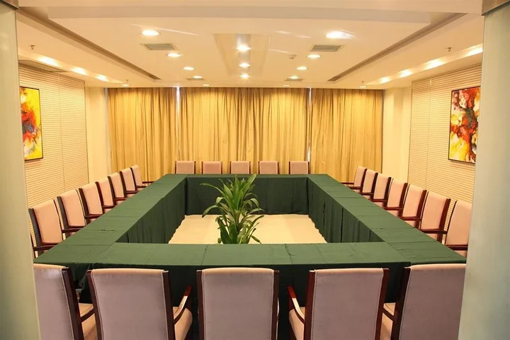 Чжанцзяцзе: Jin Jiang Inn