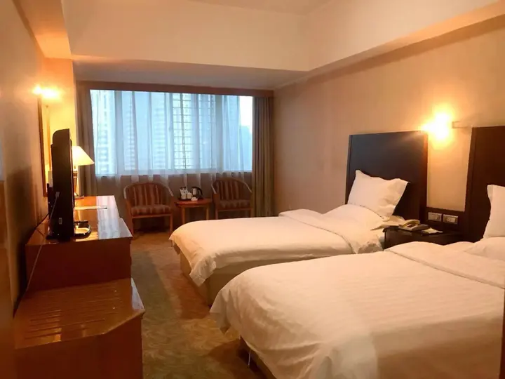 Далянь: Sun Moon Lake Hotel Dalian