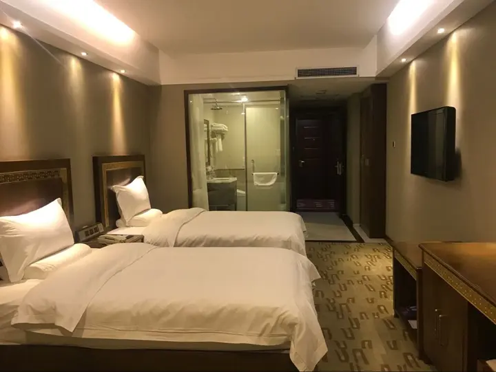Далянь: Sun Moon Lake Hotel Dalian