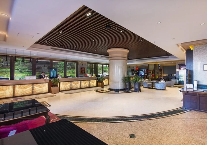 Далянь: Sun Moon Lake Hotel Dalian