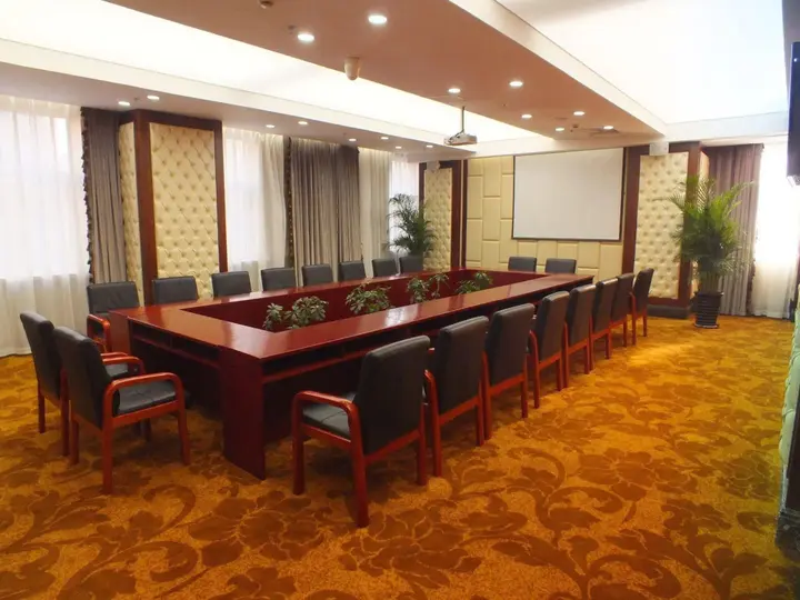 Далянь: Sun Moon Lake Hotel Dalian