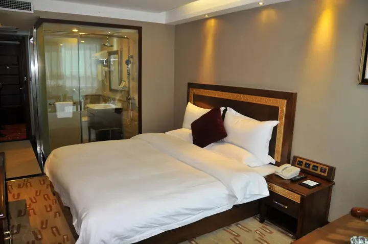 Далянь: Sun Moon Lake Hotel Dalian