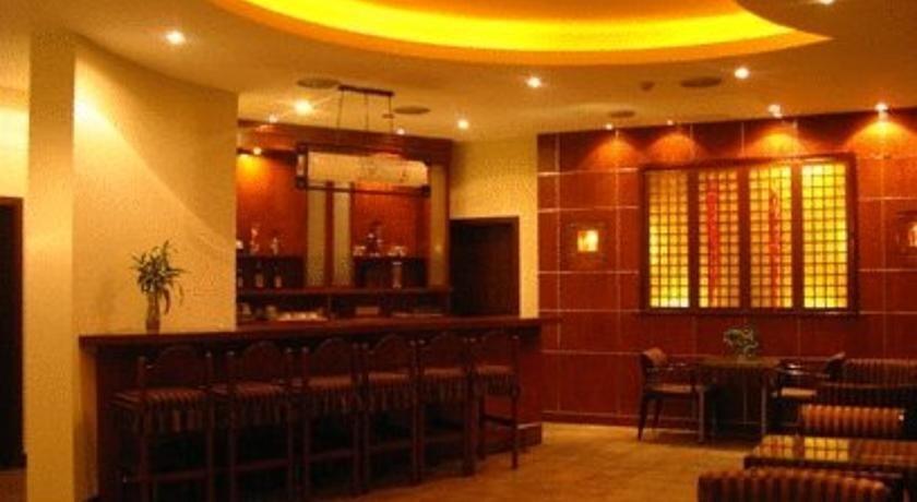 Baolong Homelike Hotel (Dabaishu Branch) — фото 2