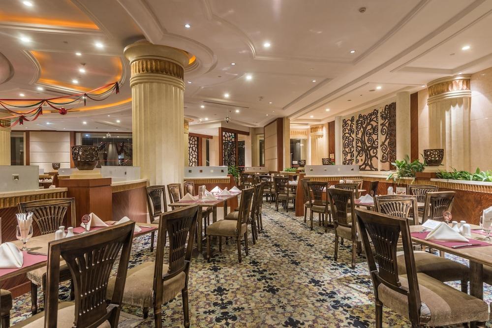 Санья: Sanya Baohong Hotel