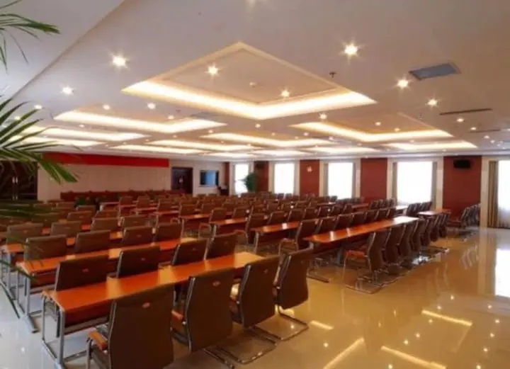 Шэньян: Shenyang Civil Aviation Hotel