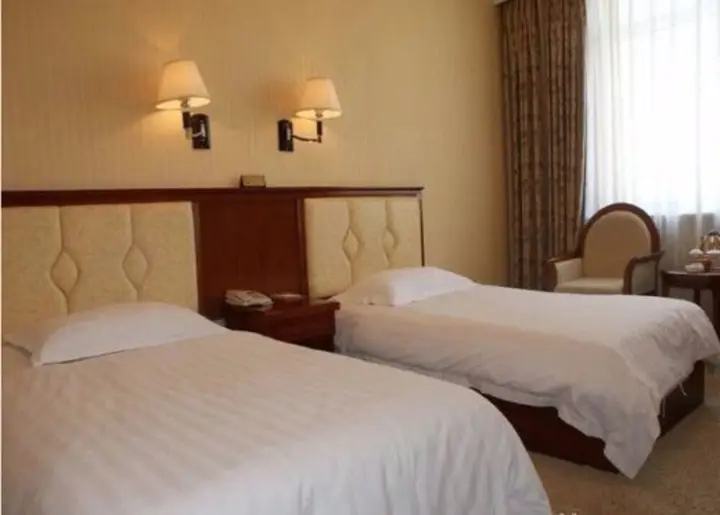 Шэньян: Shenyang Civil Aviation Hotel