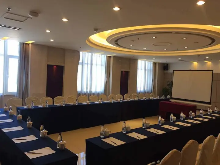Шэньян: Shenyang Civil Aviation Hotel