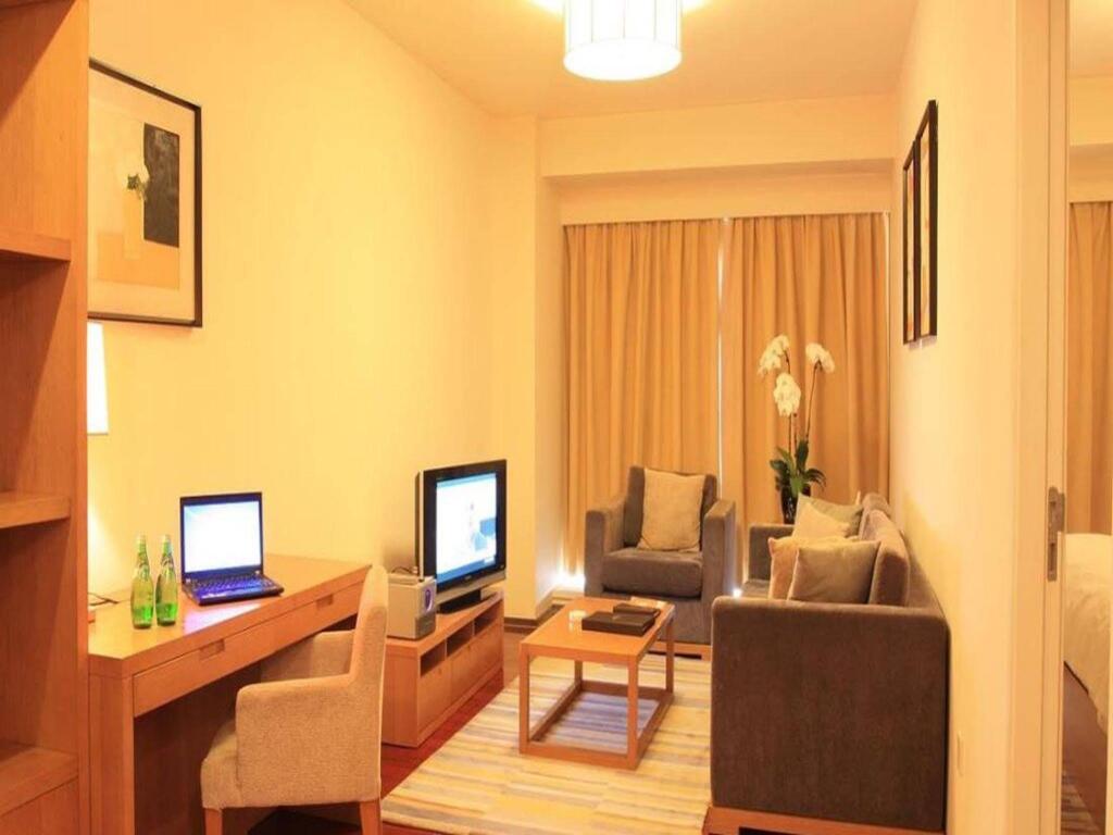 Пекин: Oak Chateau Beijing