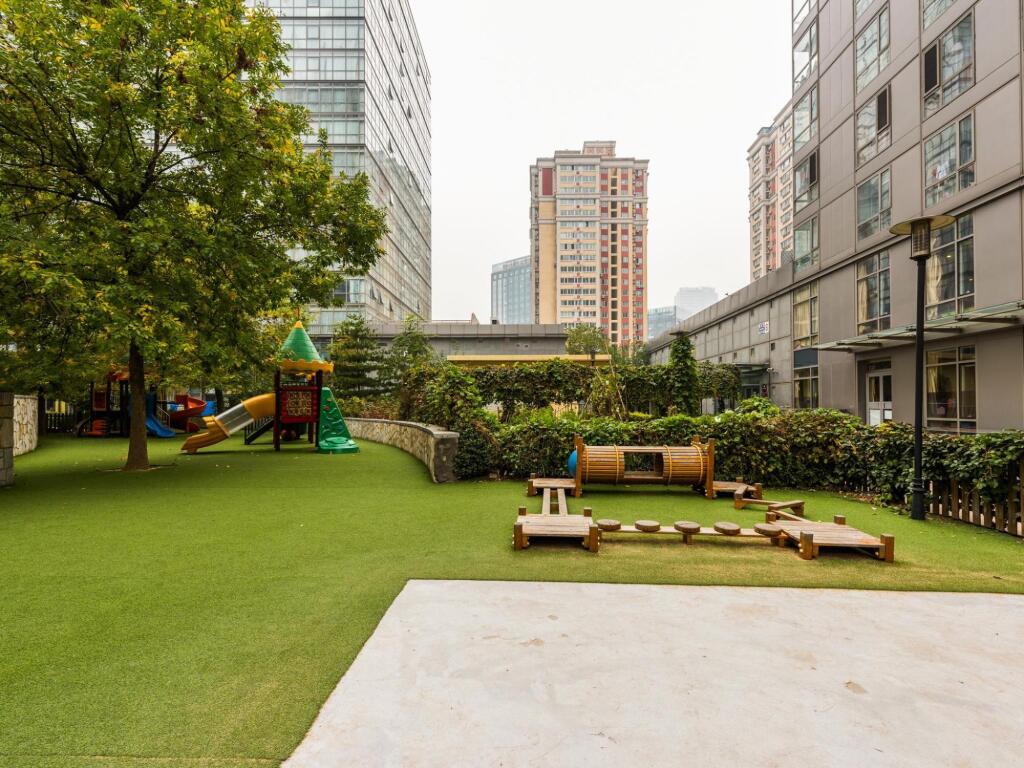 Пекин: Oak Chateau Beijing