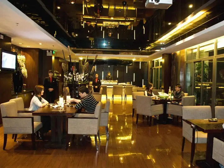 Фошань: Juntao International Hotel and Apartments