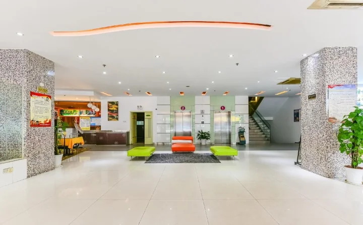 Гуйлинь: Starway Hotel Grand 0773 Guilin