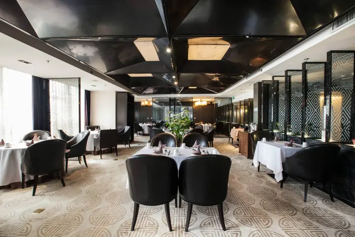 Пекин: Holiday Inn Beijing Focus Square by IHG