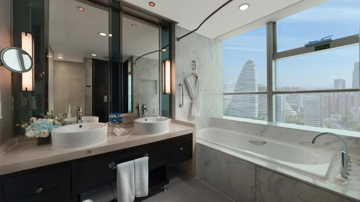 Пекин: Holiday Inn Beijing Focus Square by IHG