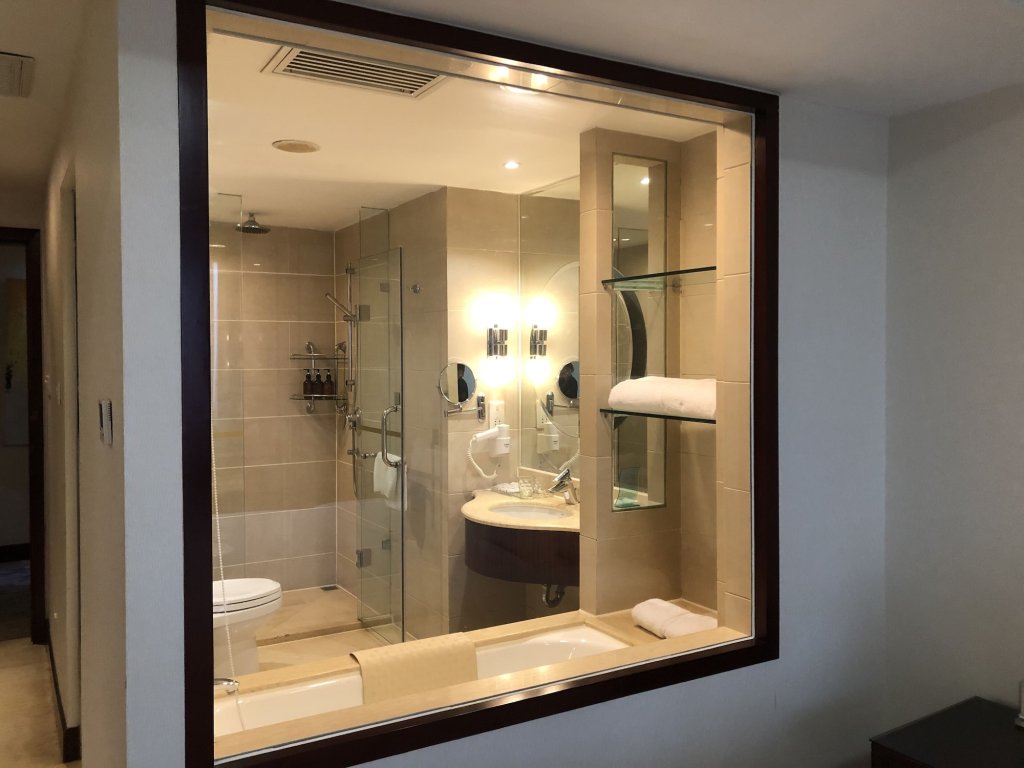 Шанхай: Guangdong Hotel Shanghai