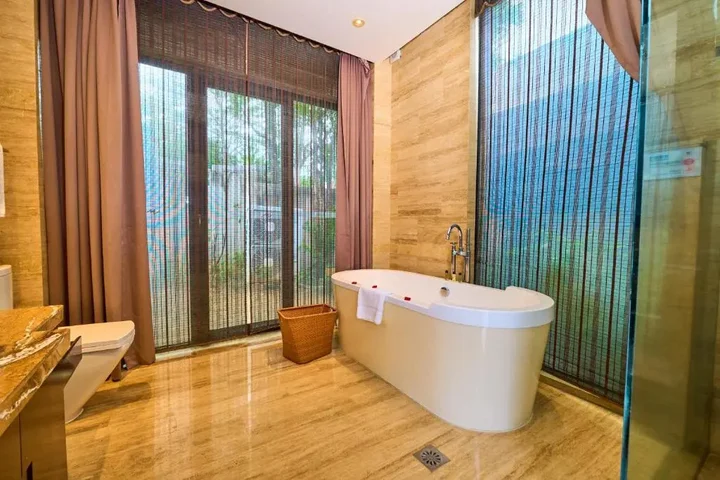 Санья: Grand Metropark Villa Resort Sanya Yalong Bay