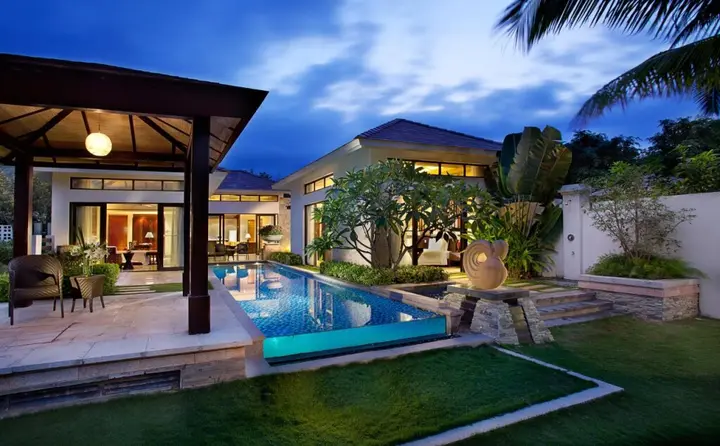 Санья: Grand Metropark Villa Resort Sanya Yalong Bay