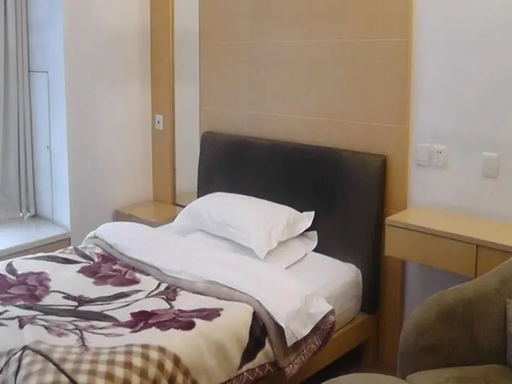 Шанхай: Shanghai Luminous Modern Universe Apartment Hotel