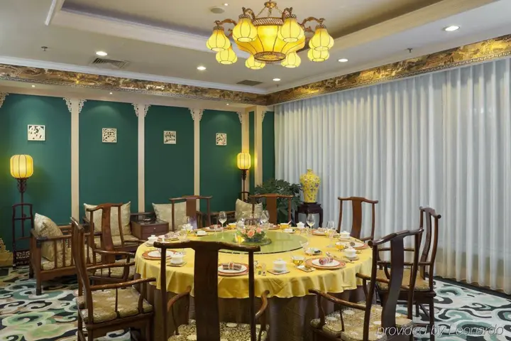 Пекин: Holiday Inn Beijing Chang An West by IHG