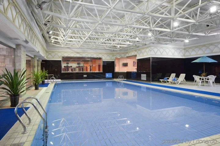 Пекин: Holiday Inn Beijing Chang An West by IHG