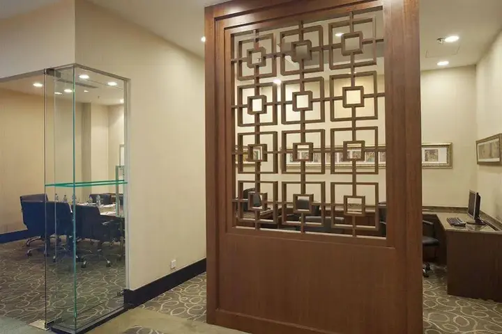 Суйфэньхэ: Holiday Inn Suifenhe
