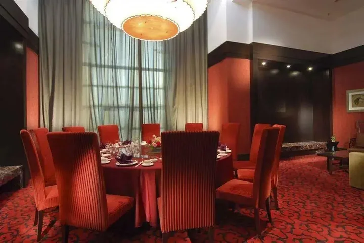 Суйфэньхэ: Holiday Inn Suifenhe