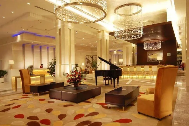 Суйфэньхэ: Holiday Inn Suifenhe