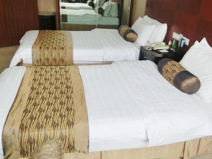 Цзинань: Jinan Blue Horizon Hotel Licheng