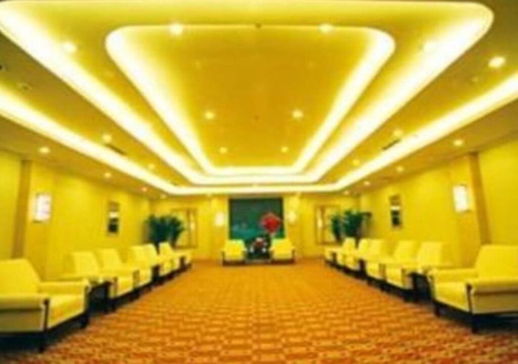 Циндао: Qingdao Blue Horizon Hotel Huangdao