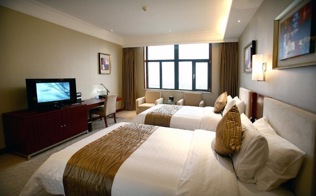 Циндао: Qingdao Blue Horizon Hotel Licang
