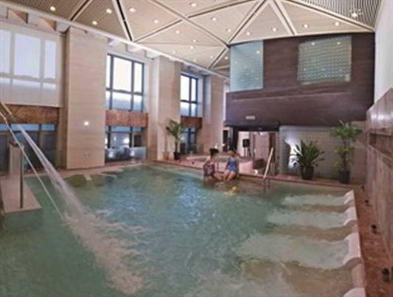 Пекин: Days Inn Business Place Longwan Beijing