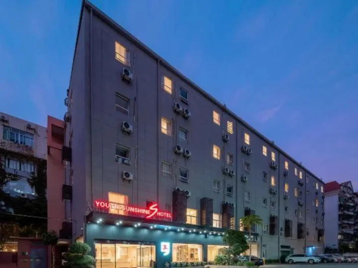 Сямынь: Youth Sunshine S Hotel (Xiamen SM Plaza Songbai Rainbow)