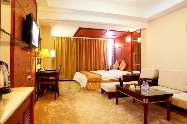 Далянь: Everbright Hotel