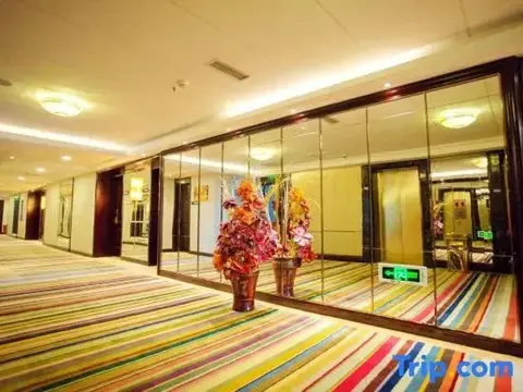 Далянь: Everbright Hotel