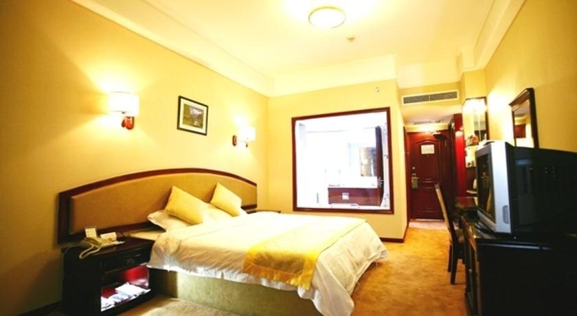 Далянь: Everbright Hotel