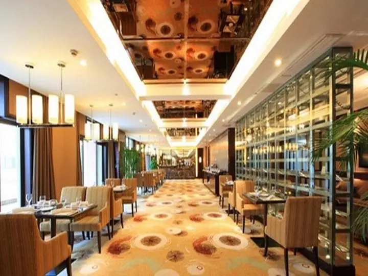 Шаоксинг: Howard Johnson Tongfang Plaza Zhuji