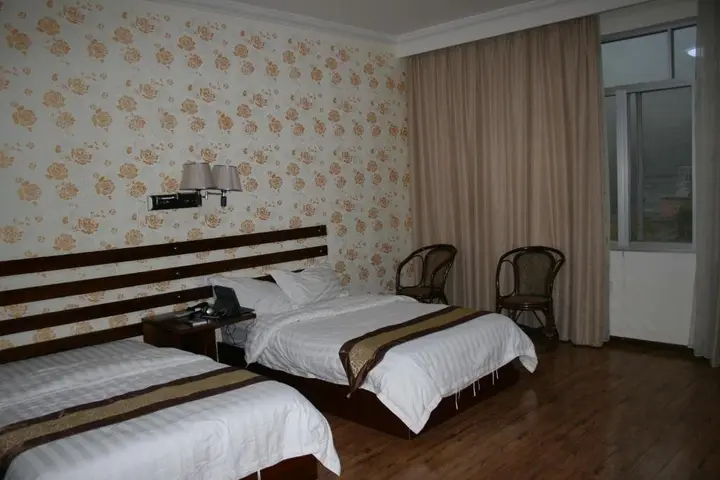 Яншо: Shanshuiju Village Inn