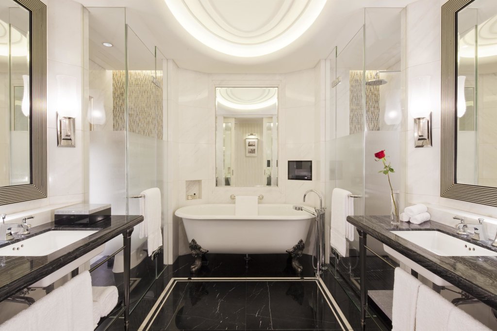 Шанхай: Fairmont Peace Hotel
