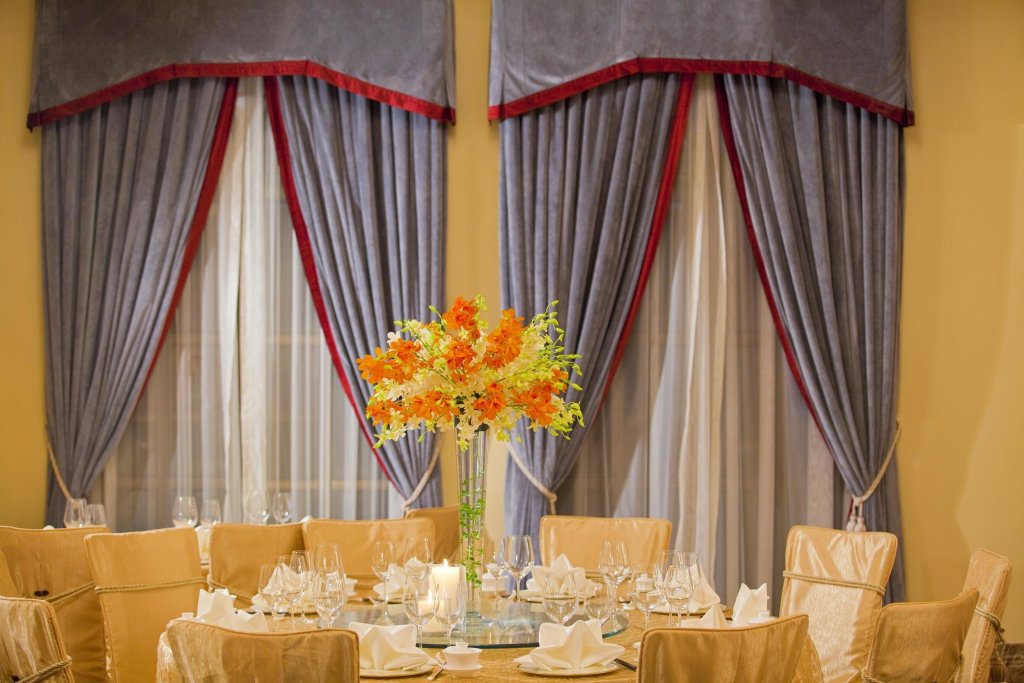 Шанхай: Fairmont Peace Hotel