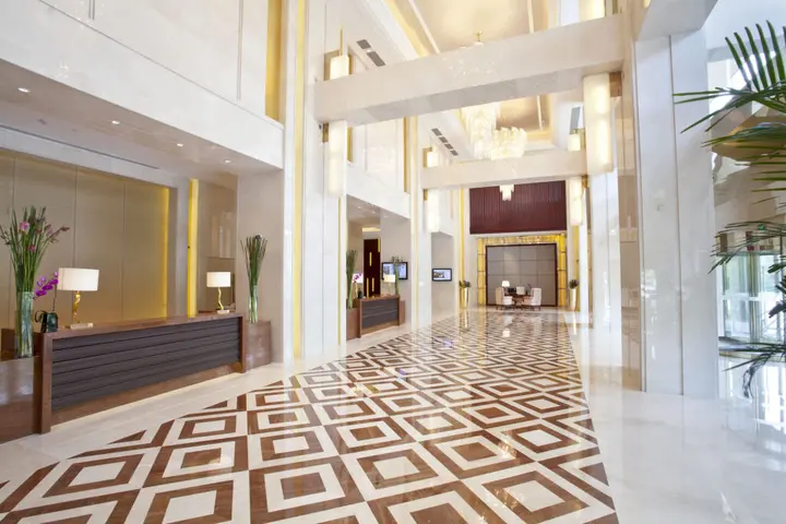 Шанхай: Regal Plaza Hotel & Residence